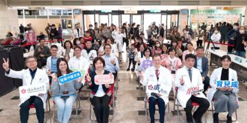 守護0至6歲孩成長　成醫兒童聯合發展評估中心打造「育兒成」照護平台