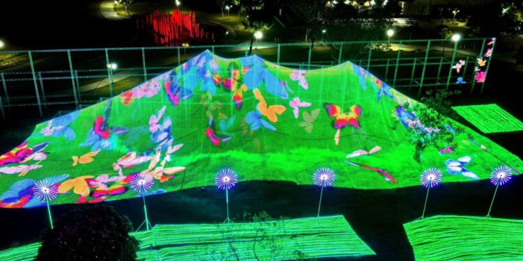 屏東燈節美學氣勢磅礡　 為台灣春節賞燈首選