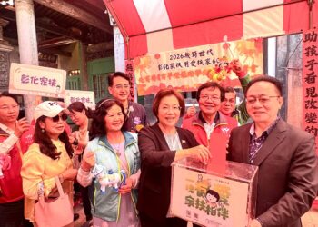 影音/彰化家扶古早燈籠義賣 新春助學一起陪伴孩子走向改變