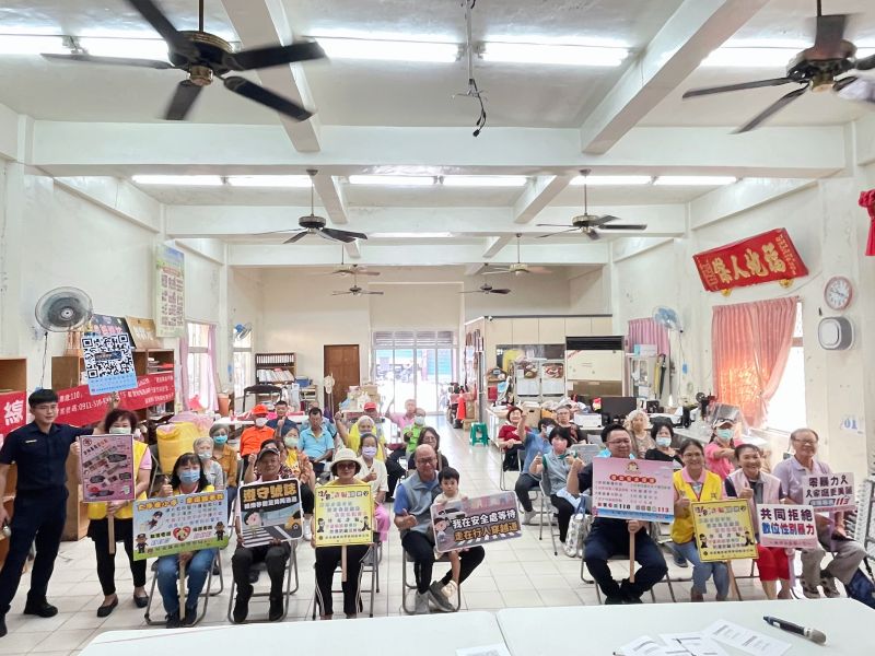 「警護您安心上學去」 開學首日枋警執行護童專案暨枋寮警訊