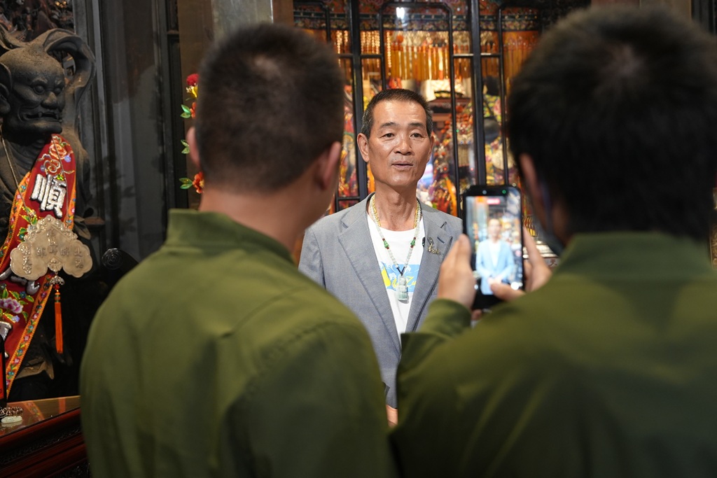 北港朝天宮董事長蔡咏鍀錄影支持國片三清。