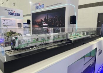 大寮林園議員李雨庭 小港林園線軌道列車搶先看