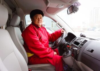 跨越三千公里的愛心！台北昇陽扶輪社捐贈救護車   馳援外蒙古偏鄉醫療