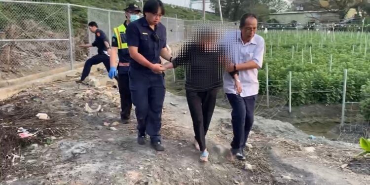 失智老婦深夜走失  警民合力即時尋獲送醫化險為夷