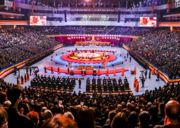 萬人齊聚小巨蛋皈依受戒　清淨善念祈願世界和平