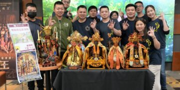 神明指示要支持 !  新北無極慈玄聖道院請9尊神明包場看《三清》