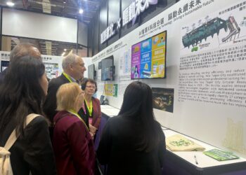 AI 辨識精準分類！新北智慧分選廠獲「2026 創新應用獎」     11 國外賓齊聚取經