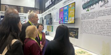 AI 辨識精準分類！新北智慧分選廠獲「2026 創新應用獎」     11 國外賓齊聚取經