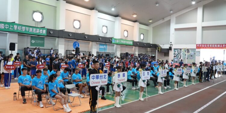 留住金牌！黃湧富 5.50 公尺力壓美泰強敵　南投國際撐竿跳高賽圓送落幕