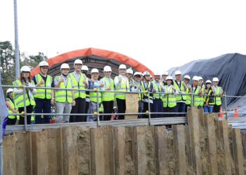 城市發展與安全並進 黃敏惠視察牛稠溪環快東段與後庄排水工程