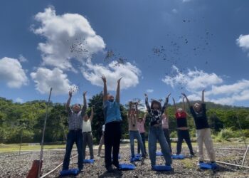【上帝落下的禮物】　空姐雨來菇沁園生態農場打造有機雨來菇傳奇