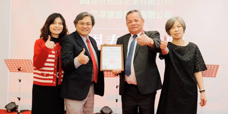 企業與警友會善心接力　贊助屏基智能醫療大樓興建