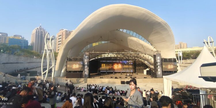 【成果亮、前景佳、金閃亮】柏文二十週年慶典《開春PARTY、金曲響宴》登場，驚艷台中