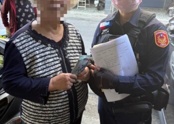 敲遍百家門！左營警不捨民眾心碎　「尋人啟事」感動一整條街