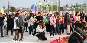 台灣燈會口碑擴散　外縣市遊客一日高鐵成新選擇