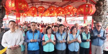 影音/2026「龍馬精神 田中齊騰」與神共舞好運來 民眾與神共舞擲骰拿紅包