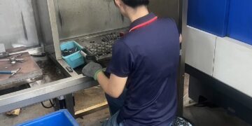 搶攻轉單潮商機　鼎方機械導入AI「數位龍蝦」打造高效產線