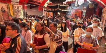 彰化市關帝廟文昌帝君聖誕    舉辦金榜包中點燈祈福活動