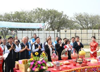 「一鄉鎮一特色公園」公墓華麗轉身   彰縣府挹注2,200萬打造大城2號公園遊戲場