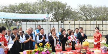 「一鄉鎮一特色公園」公墓華麗轉身   彰縣府挹注2,200萬打造大城2號公園遊戲場
