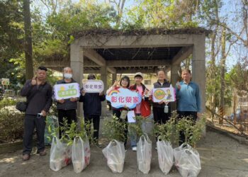發票換樹苗、共植綠意  彰化榮家長輩攜手打造綠色家園
