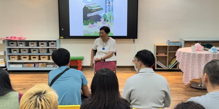 東華附小辦理親職教育講座  「從3C到三共」強化親子關係