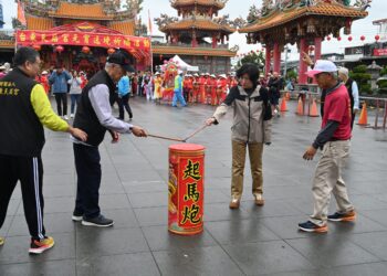 無形文化資產  臺東元宵遶境祈福開鑼登場