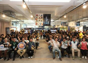 世界級孔雀魚世界盃 游進屏東農業物產館