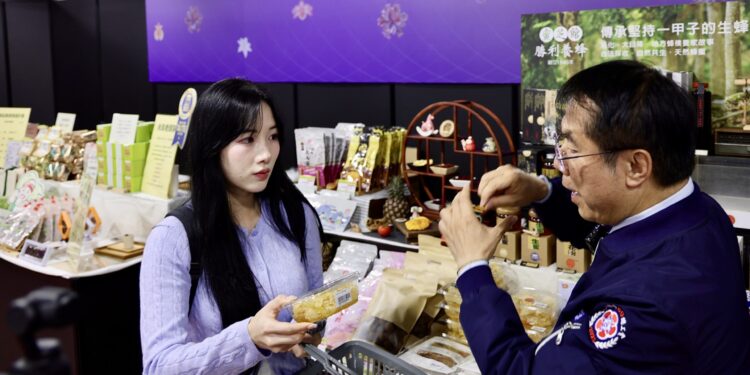 韓籍啦啦隊Mingo朴旻曙逛蘭展 大讚春季後壁賞花小旅行