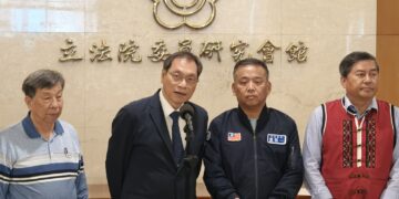 楓港溪風力發電案再掀波瀾　屏東鄉親北上立院高喊反對