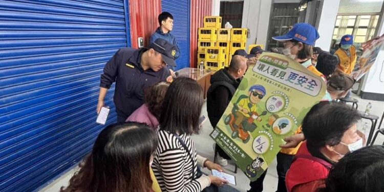 東港警結合社區反詐宣導　提升長者防詐意識