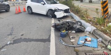 老翁領錢卡關　東港警現身解圍暨東港警訊