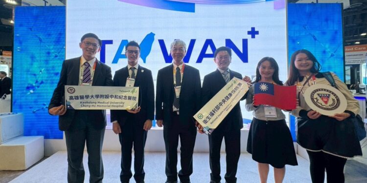 高醫智慧醫療閃耀國際！ 醫療科技盛事 高醫獲頒 EMRAM Stage 7 最高榮譽