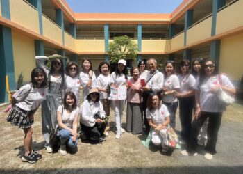 玲瓏心慈善會關心學童　張瓊玲率人美心善的會員姐妹送愛到台南