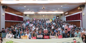 「助學有您，築夢飛翔」 宜蘭家扶獎學金 助優秀學子逆風迎挑戰