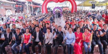 全台最靈神助攻！台中樂成宮第九屆集團婚禮 盧秀燕現身送祝福