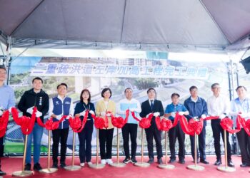 告別強降雨威脅！新北二重疏洪道堤防加高工程落成     侯友宜：構築 200 年防洪韌性