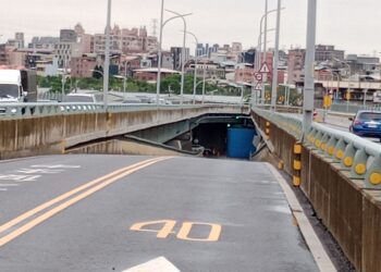 防患於未然！三鶯大橋環河路匝道陸閘 3/25 啟閉操練     確保防汛應變零時差