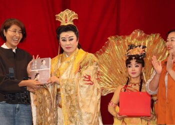 國家級戲曲走入基層!南投縣府攜手明華園,許淑華:讓名角大戲縮短藝文最後一哩路