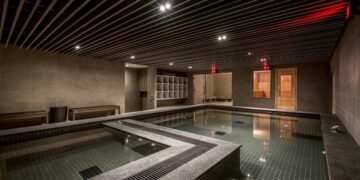 煙波台南館推「愛鄰專案」在地居民8折享鱘龍魚與極黑和牛饗宴