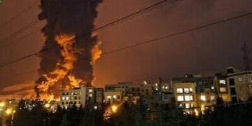 【深度解讀】「第四位繼承者」啟動二十年戰略計畫：伊朗如何利用「影子指揮」與「地下導彈城」應對美以長期消耗戰？