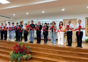 科學教育與人文傳愛「黏」起來! 「黏TT工廠事件簿」鳳山靜思堂甜蜜開展