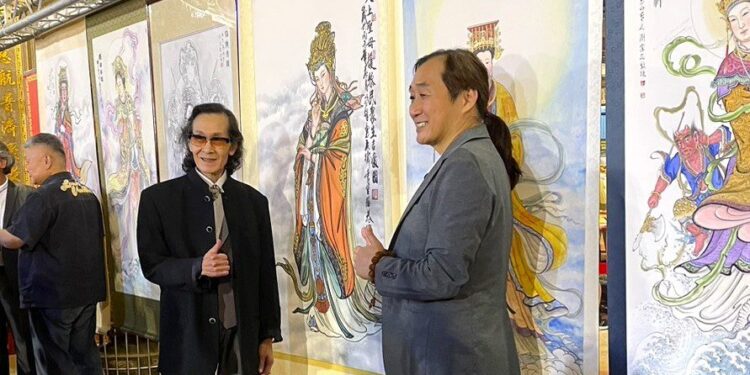 李登勝大師以藝術美學為創作主題　繪製畫作贈送主辦單位