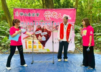 華山楠梓1天使站深耕18載  萌娃牽手孤老暖心春遊