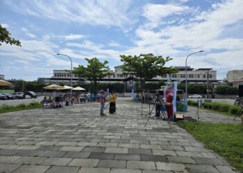 《美力花蓮．藝起共好》盛大開幕  鑄強國小師生創作《魚花處處開》