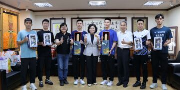 李芳任、李芳至勇奪「BWF超級300瑞士羽球公開賽」男雙冠軍