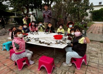 竹崎鄉中和國小榮獲閱讀磐石學校　三項殊榮展現嘉義閱讀教育深耕成果