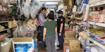 台南地檢署清明節連假前實地查訪業者-即時防範不法囤積與哄抬價格情形發生