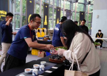 當碧螺春遇上新北國王！新北茶產業跨域聯名地方籃球     開創食農教育新模組