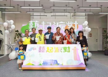 屏縣府寫生嘉年華恆春登場　大小畫友共繪半島之美